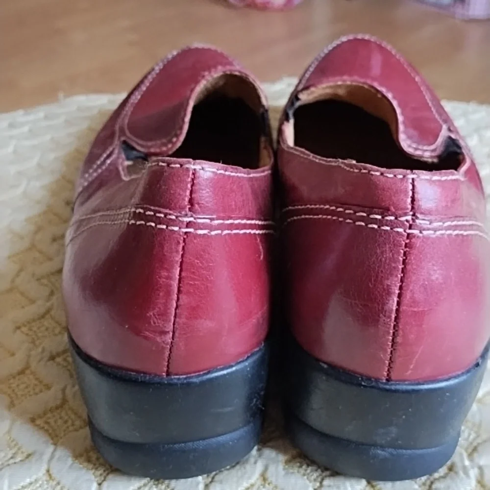 Naturalizer Red Leather Shoe 11 N